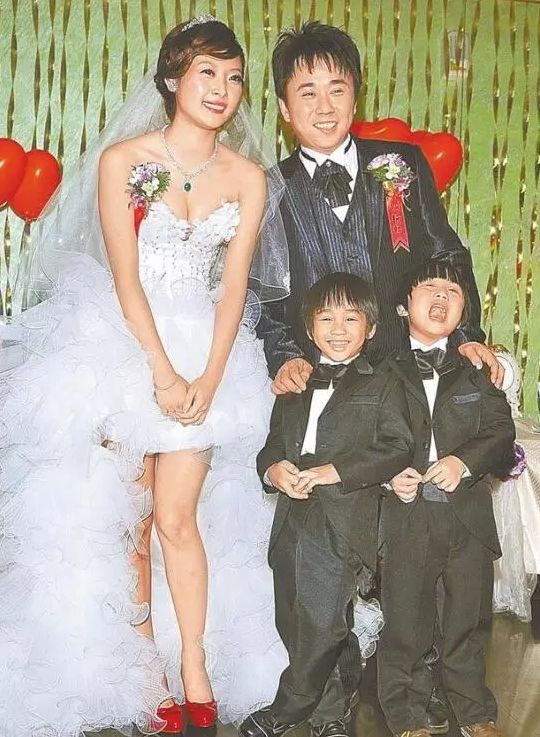 2歲出道，替父還800萬(wàn)房貸：被父親寄生13年后，他還好嗎？