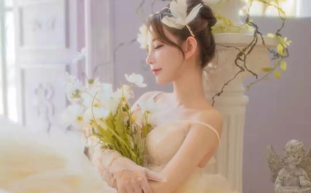 假裝堅(jiān)強(qiáng)的你，累嗎？