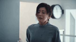 賈靜雯再遭出軌：越漂亮的女人越會(huì)騙人！