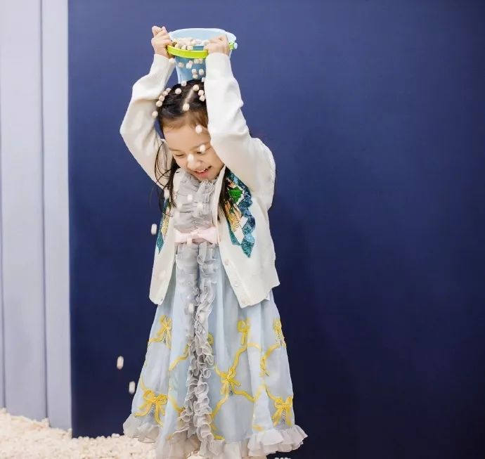 李小璐深夜發(fā)長文，離婚其實(shí)對孩子是件好事
