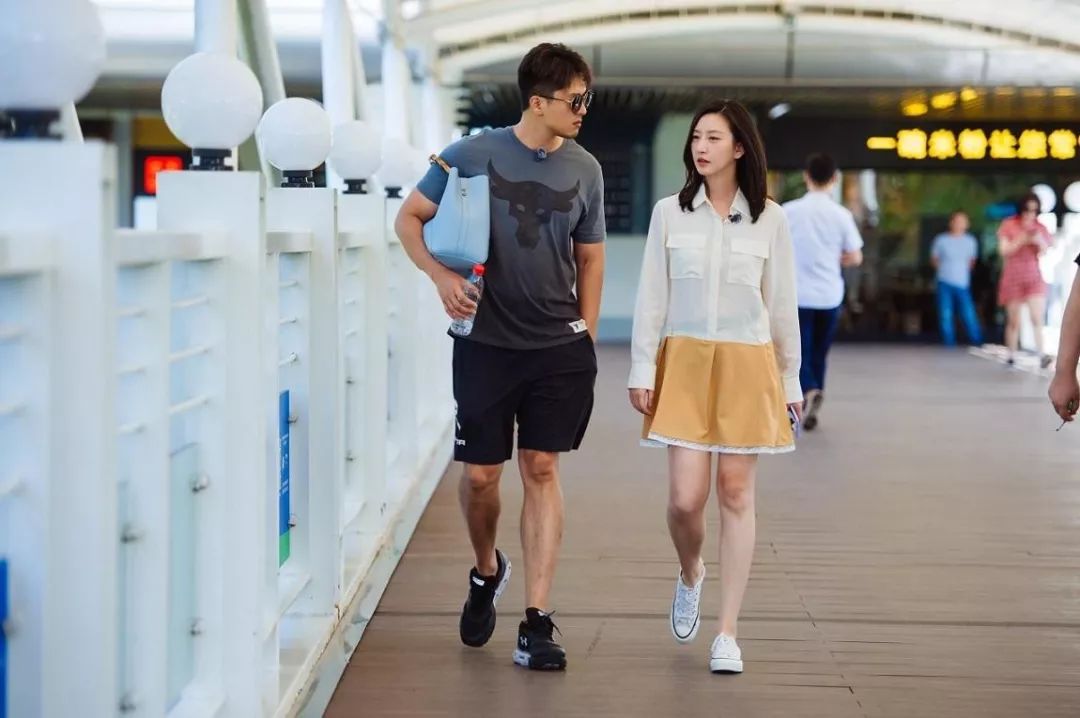 被逼成老公“媽媽”的女人
