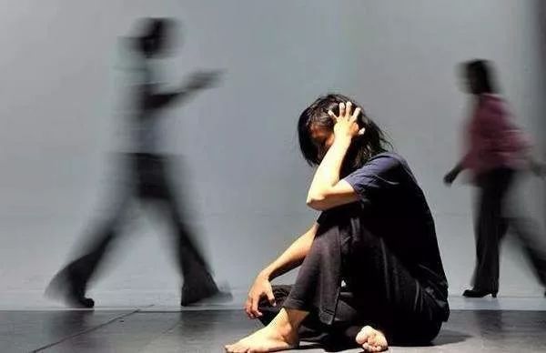 在經(jīng)歷259天的焦慮癥后，我選擇鞭策與和解