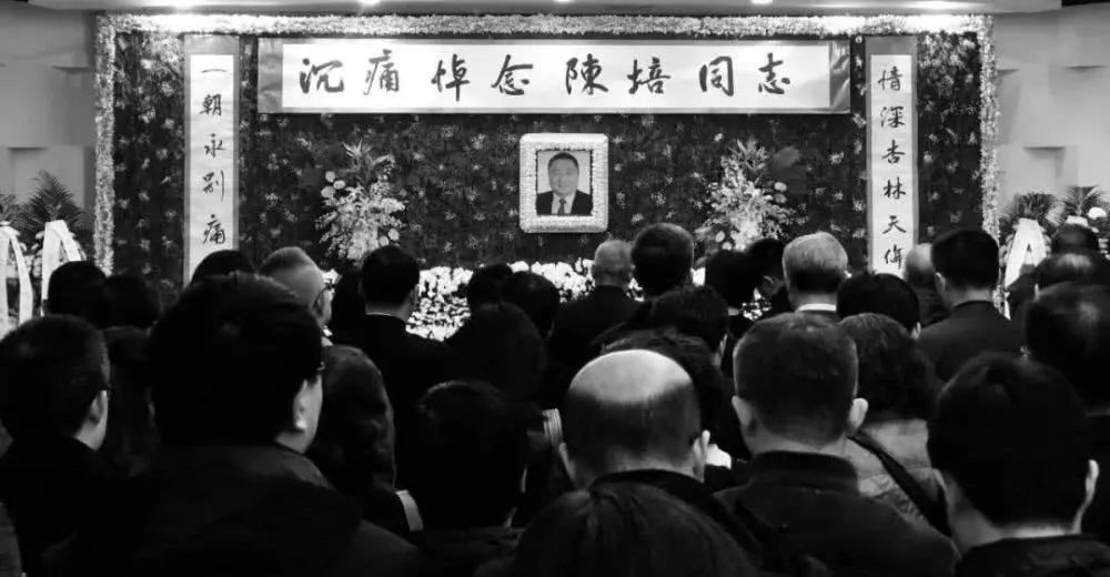 超負(fù)荷工作，面對死亡威脅！是什么支撐醫(yī)生們的靈魂