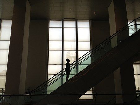 我想向前邁進(jìn)，哪怕一步丨自卑真的很可怕嗎？