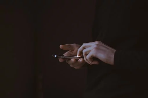電話恐懼癥：為什么你對電話響起有種莫名的害怕