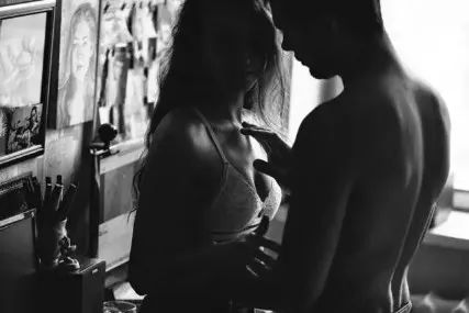 中年女人一般在什么時(shí)候最渴望動(dòng)情？