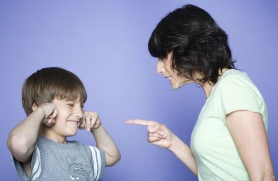 孩子易怒易哭鬧是心理問題嗎、該如何調(diào)教？