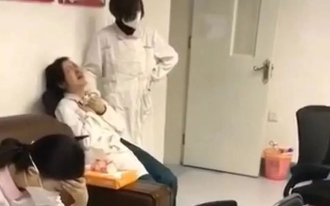 武漢醫(yī)務(wù)工作者崩潰大哭，神經(jīng)崩潰的9種前兆你有嗎？