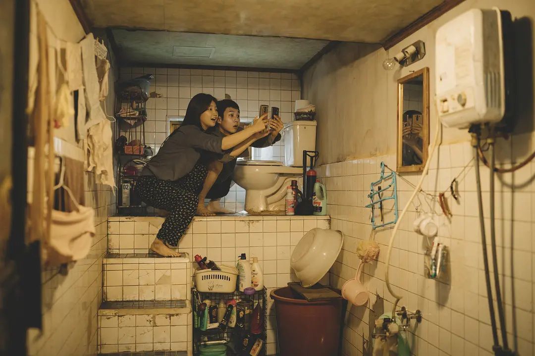 寄生蟲：窮人的善良，富人的殺傷力