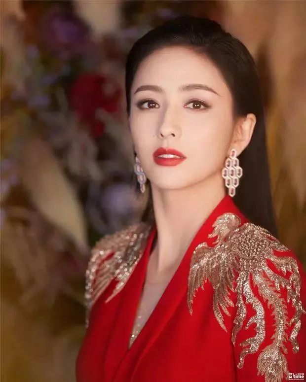 自卑的孩子后面，有個(gè)對(duì)孩子失望的母親