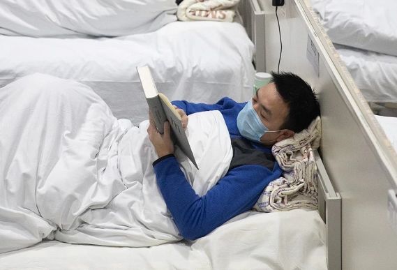 疫情期間有人崩潰大哭：你的獨(dú)處方式，決定了你的層次