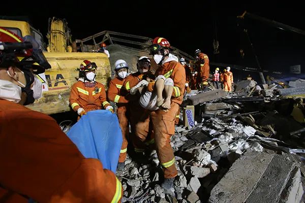 痛哭、失眠、崩潰：疫情過后，他們是最痛苦的人