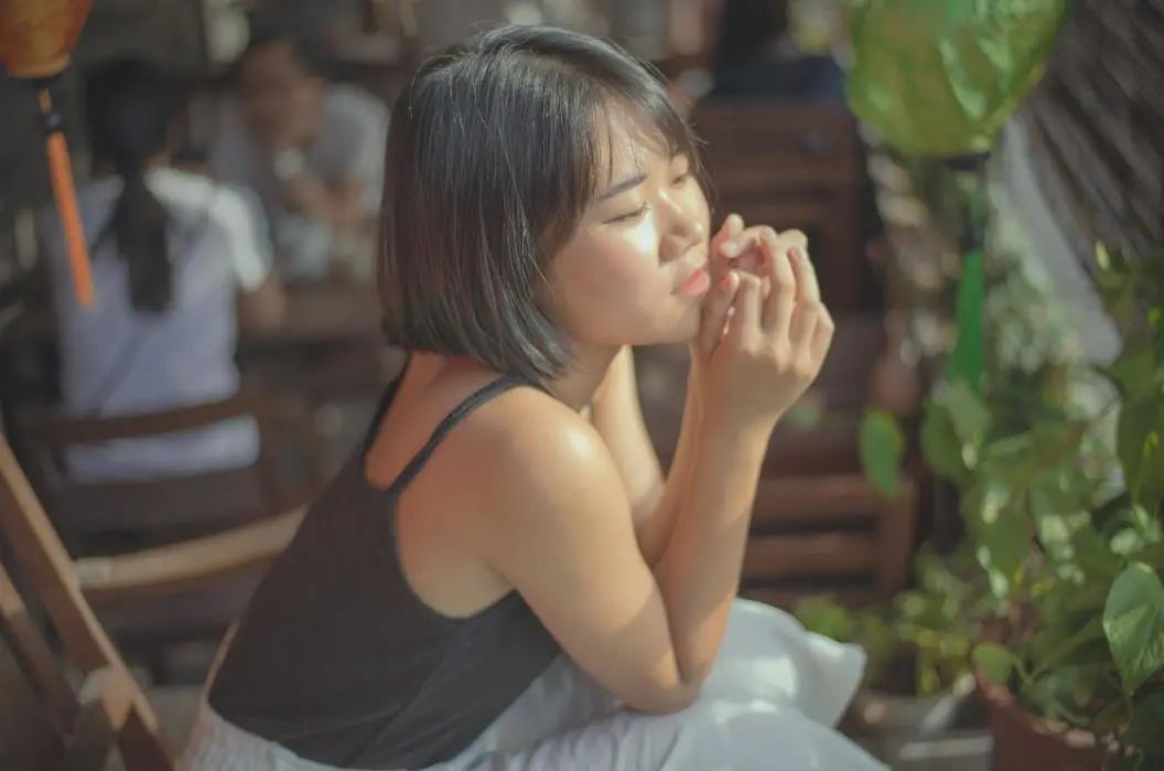高情商的男人，怎樣才能讓女人主動(dòng)聯(lián)系你