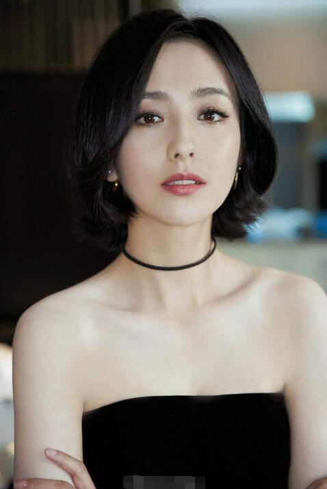 女人穿衣故意走光是什么心理、暴露傾向嗎？