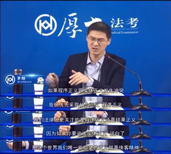 網(wǎng)紅公路拿命拍照，女孩天臺(tái)玩“死亡游戲”為什么我孩子追捧網(wǎng)紅