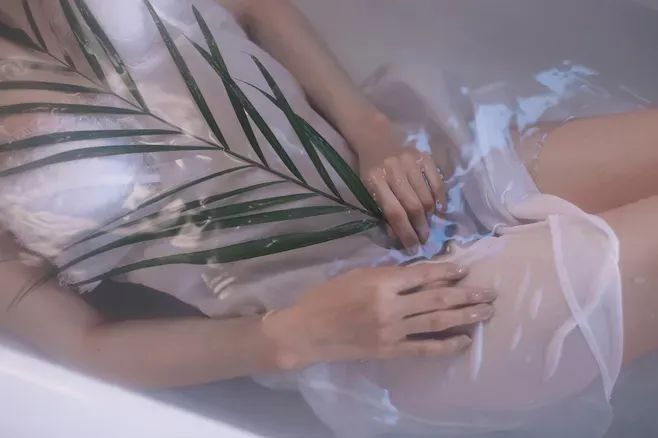 女生哪些行為，其實(shí)是赤裸裸的暗示