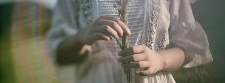 同時和兩個女生交往是什么感覺