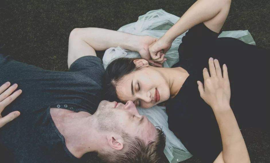 床上無性，床下隨便，中年夫妻的婚姻真相