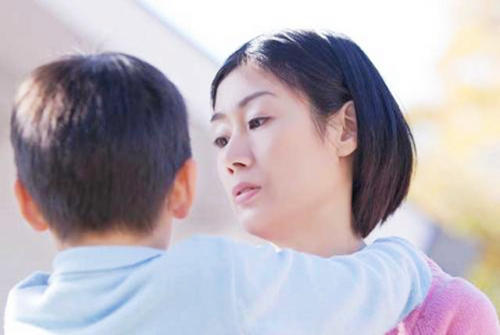 “俄狄浦斯情結(jié)”是不可避免的戀母情結(jié)