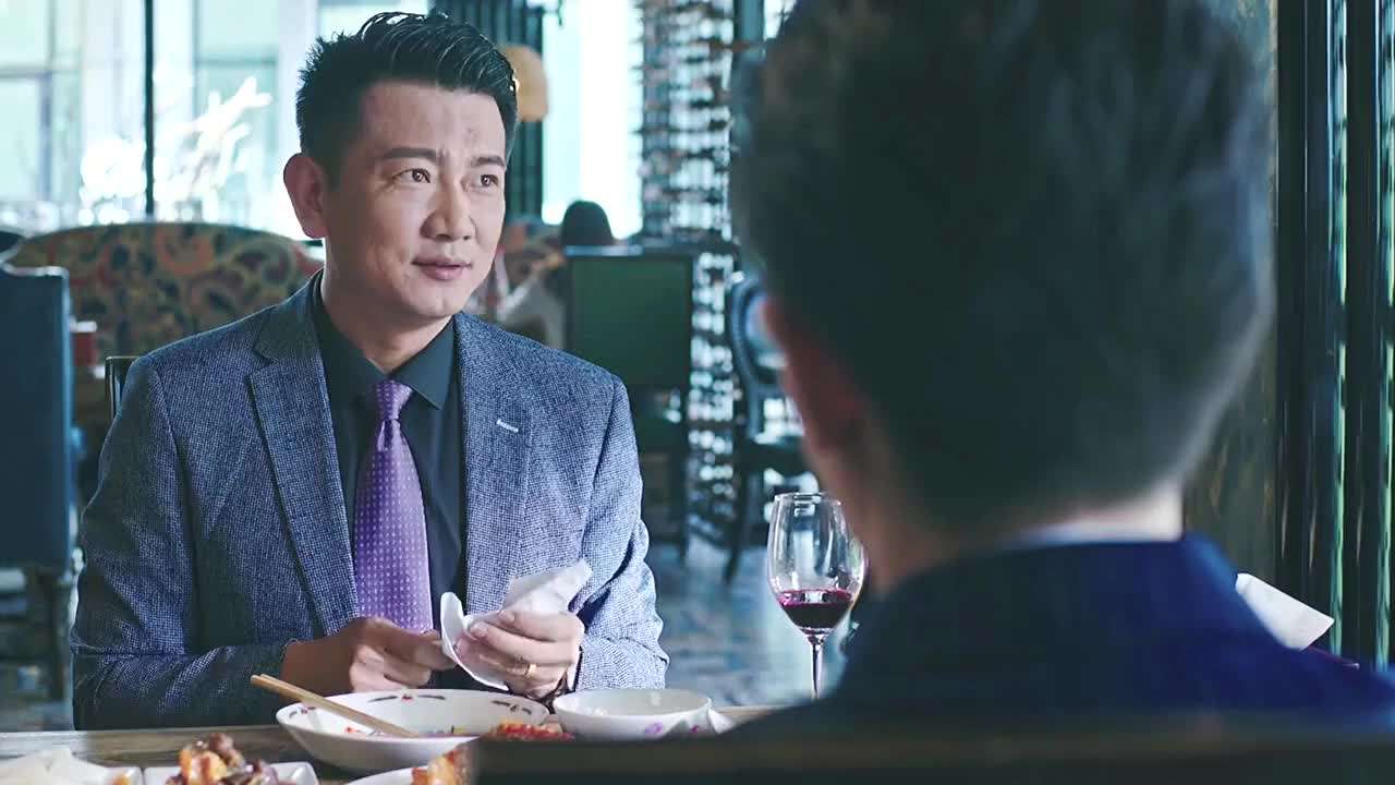 偏執(zhí)型人格障礙的表現(xiàn)：固執(zhí)、控制欲太強