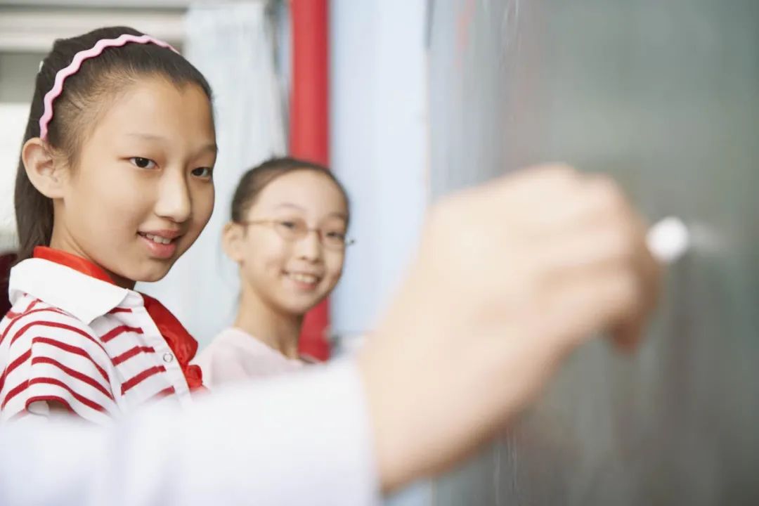 網(wǎng)絡(luò)成癮是不容忽視的青少年問題