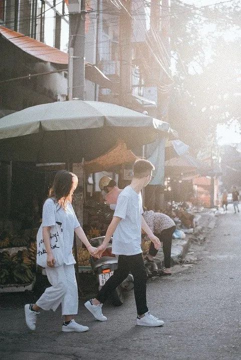 讓男人心動的撒嬌方式，你會了嗎？