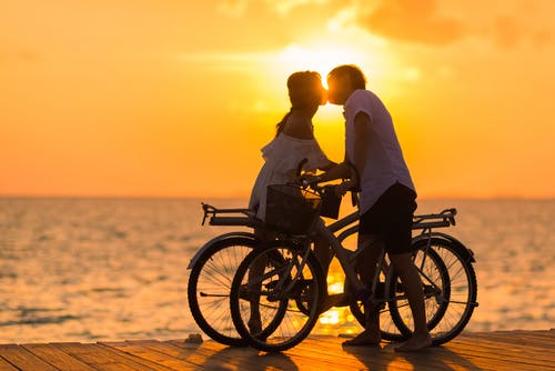 婚姻要怎樣經(jīng)營才幸福?婚姻怎樣經(jīng)營才長久