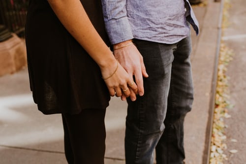 夫妻動手打架還能過么?夫妻打架了如何修復(fù)