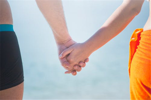女生分手后的心理階段-分手后女人想復(fù)合前兆