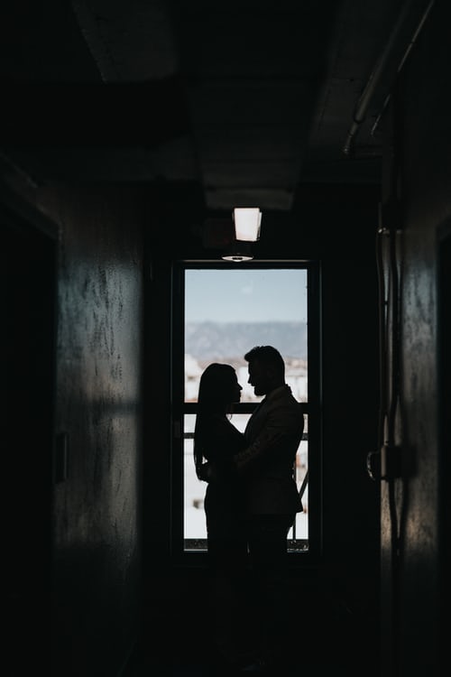 夫妻吵架離婚怎么挽回?夫妻吵架冷戰(zhàn)多久合適