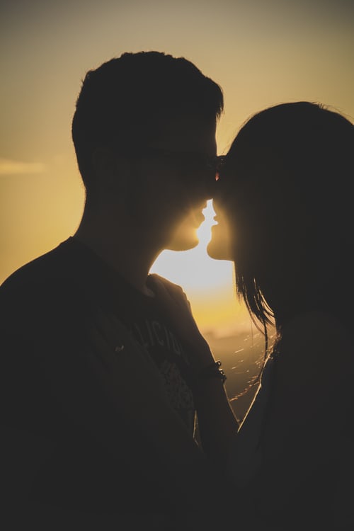 跟妹子聊天聊什么?如何和剛加的妹子聊天