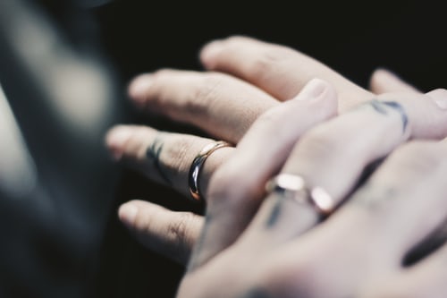 性冷淡的婚姻能維持嗎?性冷淡對婚姻有什么影響
