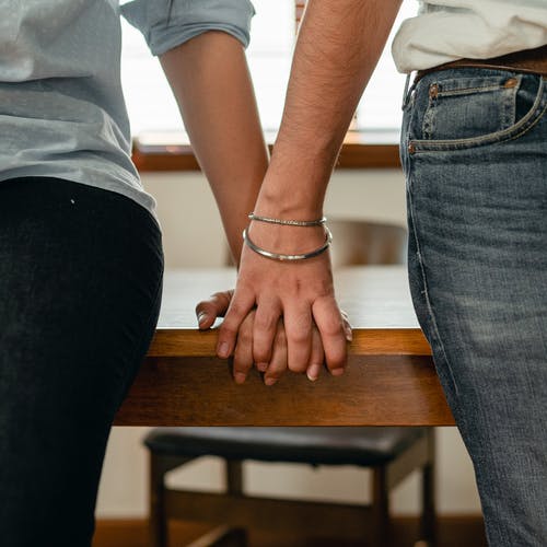 喜歡一個(gè)女孩怎么聊天?對(duì)一個(gè)女孩心動(dòng)的句子