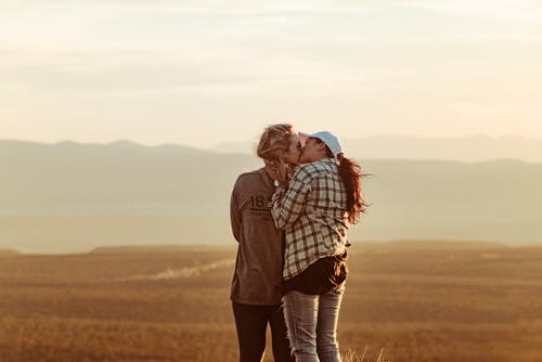 如何撩妹子讓她心動?把女孩子撩到臉紅的話