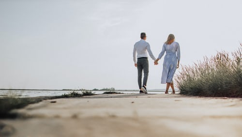 老婆堅(jiān)決離婚怎么挽留?媳婦要和我離婚怎么挽回