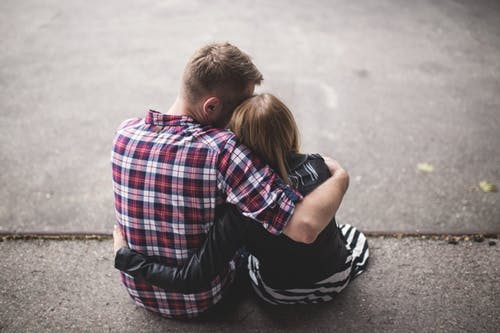 和男朋友吵架了怎么辦?給男朋友撒嬌道歉的話