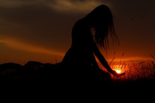 直男愛(ài)上一個(gè)人的表現(xiàn)-高冷直男喜歡你的表現(xiàn)