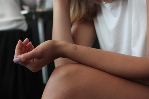 老婆冷戰(zhàn)不理人怎么辦?老婆和你冷戰(zhàn)不溝通怎么辦