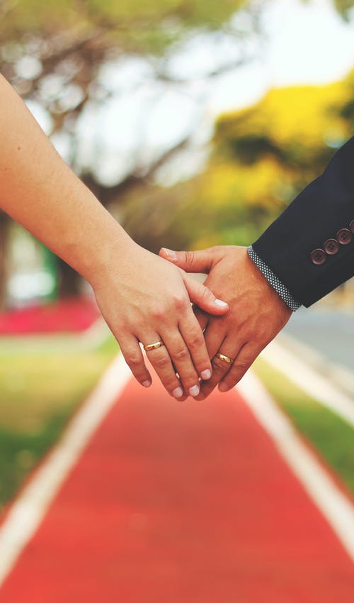 沖動(dòng)離婚了還能挽回嗎?離婚后想挽回怎么溝通