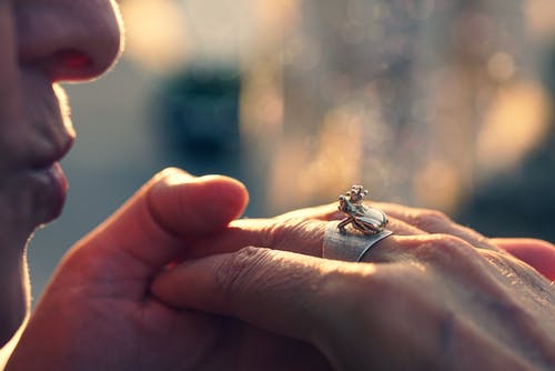 怎樣才能讓老公與小三斷干凈?如何讓老公主動(dòng)放棄小三