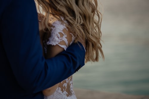 出軌的男人對(duì)老婆還有興趣嗎?老公有外遇的生理表現(xiàn)