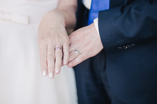 老公下定決心離婚怎樣挽回?男人下定決心離婚會回頭嗎