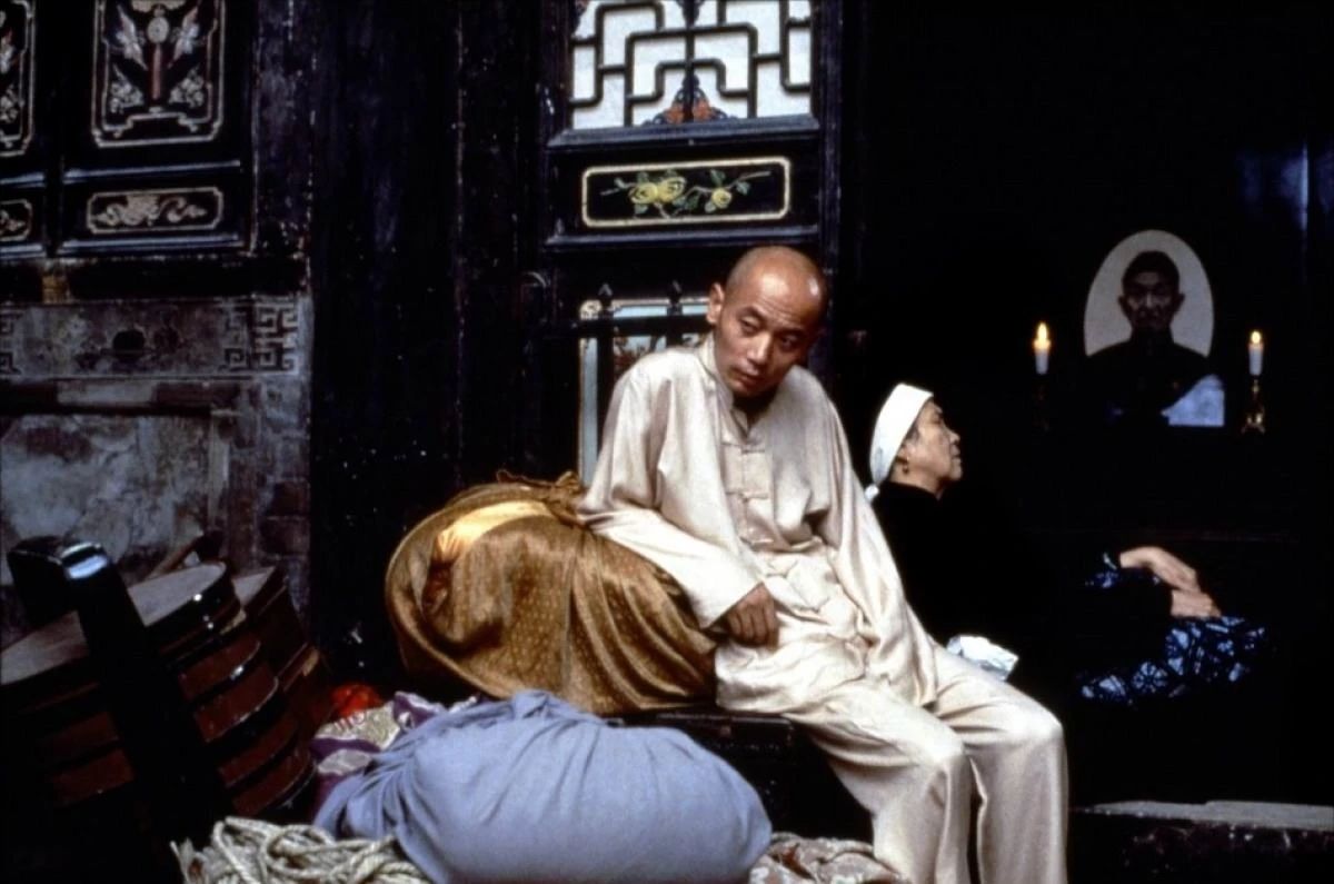 永恒少年徐富貴的成長(zhǎng)史｜從經(jīng)典電影《活著》談起