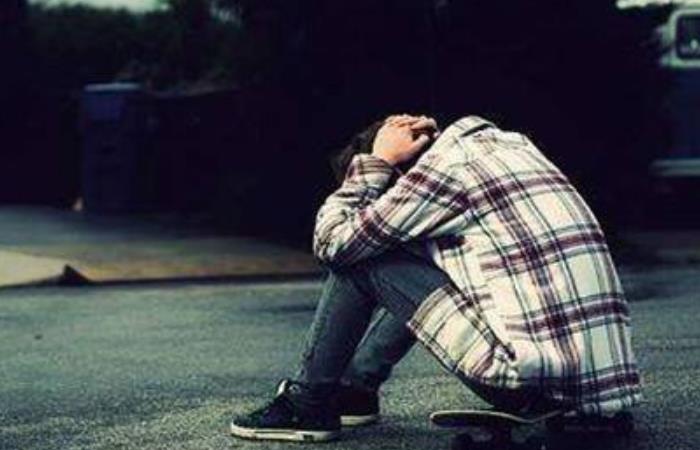 分手后男人還愛你的表現(xiàn)