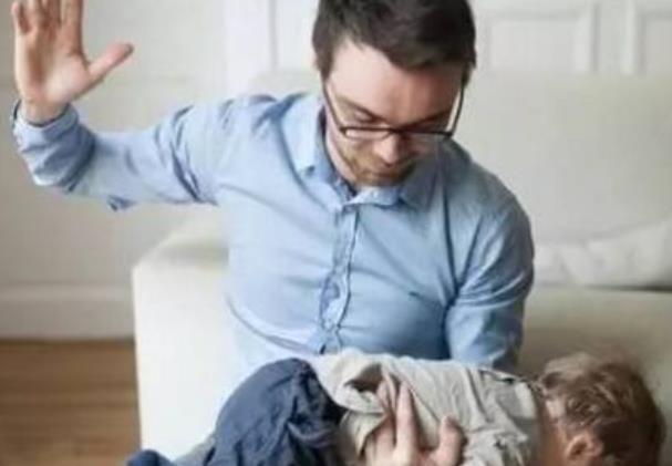 對于孩子可以不愛但別傷害