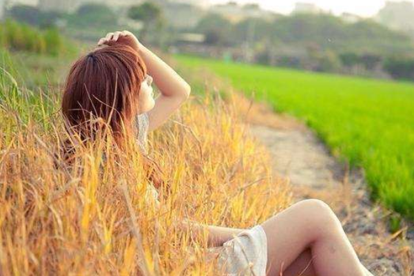 和喜歡的女生應(yīng)該怎樣聊天