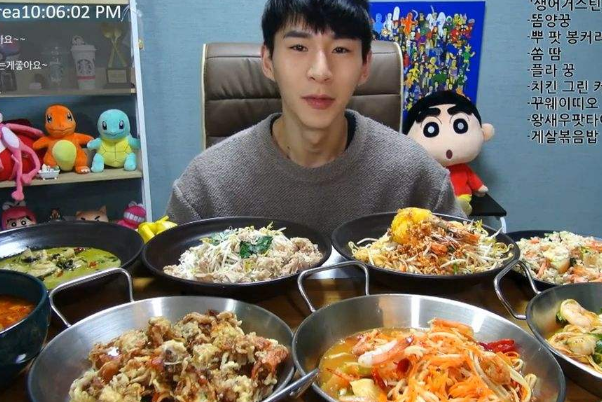 熬夜不想睡和吃不了喜歡看吃播是什么心理