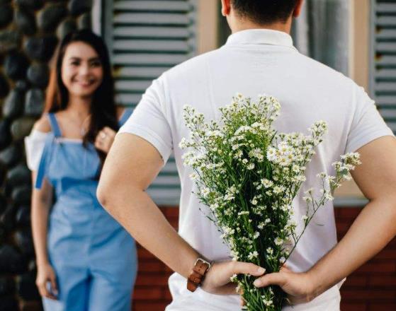 結(jié)婚后如何讓夫妻感情更甜蜜？