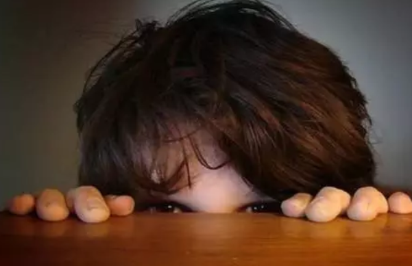 社交恐懼其實(shí)是對自己的排斥