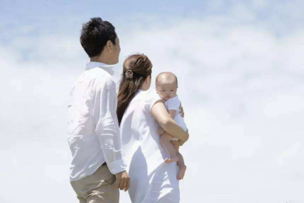 夫妻不要對(duì)外人聊這六種天